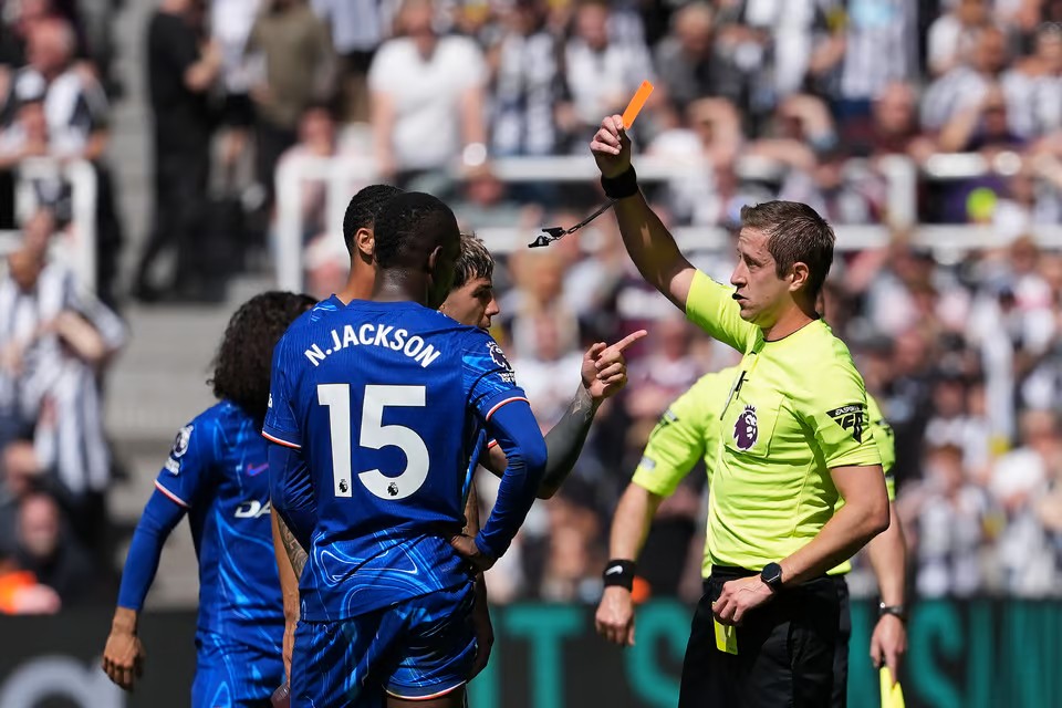 Marc Guiu rời Chelsea