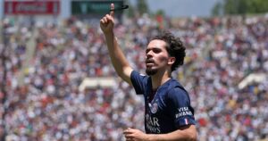 PSG yêu cầu Real chi 130 triệu euro nếu muốn có Vitinha