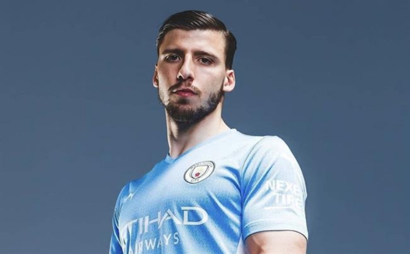 Ruben Dias chính thức gia hạn hợp đồng với Manchester City
