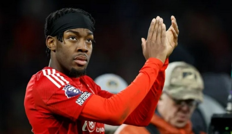 Sunderland dẫn đầu làn sóng "bạo chi" tại Premier League