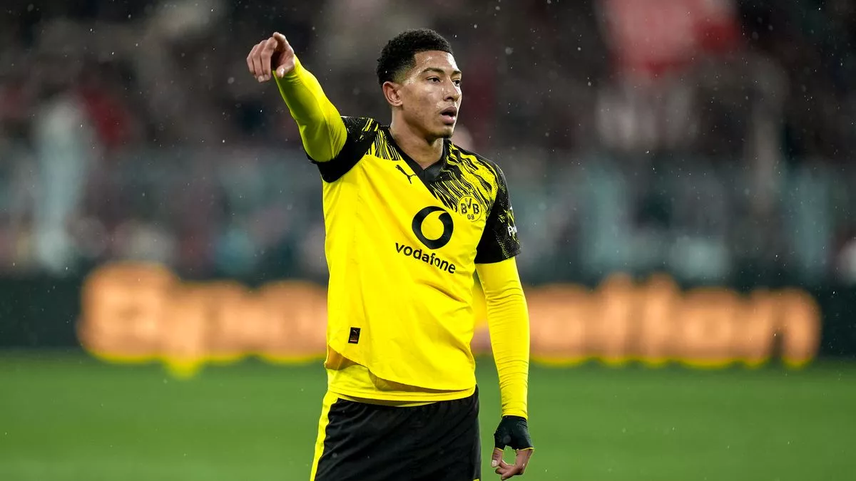 Ratcliffe bác bỏ thương vụ Lewandowski của Man United