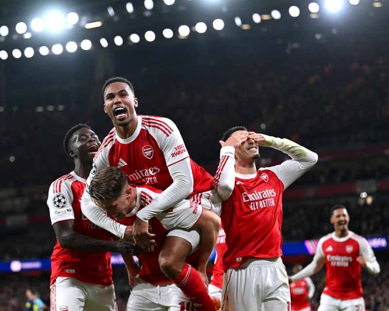 Arsenal chứng tỏ bản lĩnh sau 10 năm chờ đợi