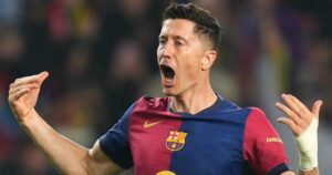 Lewandowski tỏa sáng với Hat-Trick giúp Barcelona đánh bại Celta Vigo