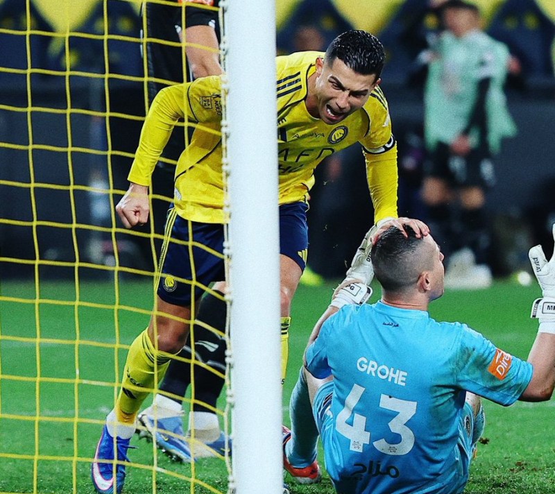 Ronaldo gây phẫn nộ tại tại giải VĐQG Saudi Arabia