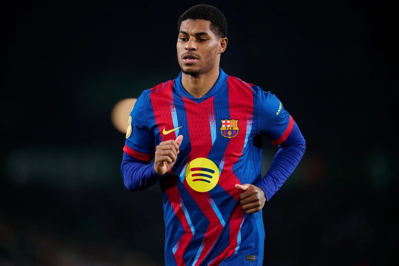 cánh cửa trở lại Manchester dường như đã khép lại với Rashford